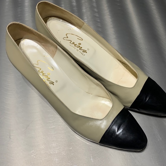 David Evins Bone & Black Classic Spectator Pump Size 9 1/2 AAAA (Extra Narrow) - Picture 3 of 14